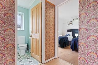 5 Bedroom House near train station suitable for family Workers & Business - Buckinghamshire - 8