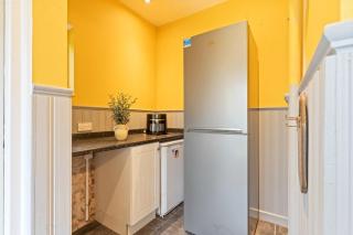 5 Bedroom House near train station suitable for family Workers & Business - Buckinghamshire - 3