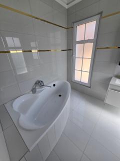 White House Apartman Miskolc, East Room - 2