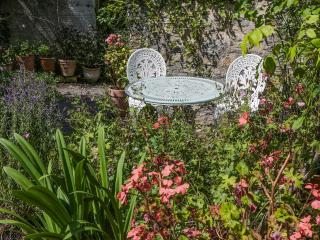 Garden Flat - 1