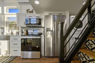 Shadowrock - Luxury Tiny Home with Amazing Views - - 4