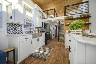 Shadowrock - Luxury Tiny Home with Amazing Views - - 1