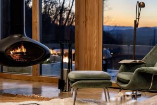 The Glass Frame - Peak Elegance & Luxury - 3
