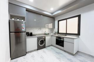 Oceanfront Apartment with Scenic Balcony - Al Hoceïma - 4