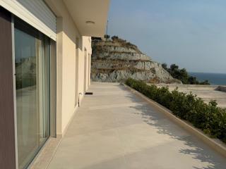 Luxury Escape with Stunning Sea View - 0