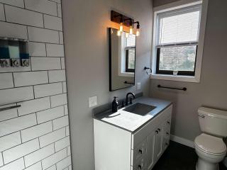 Downtown Minimalist Apartment - 6