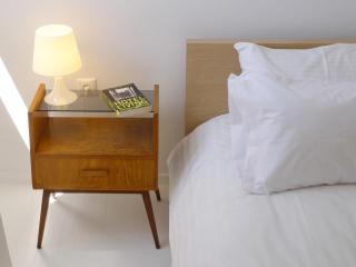 Glitterati Corner - 3