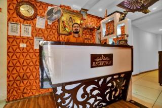 Collection O Jineshwari Hotel - 0