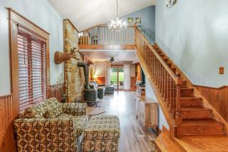 Liberty Lodge Pool & Hot Tub Game Room BBQ - McArthur - 1