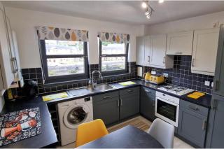 2 Bed-Sleeps 5-Parking-Sea View - Kirkcaldy - 5