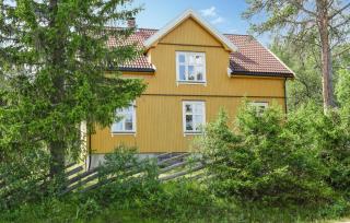 7 Bedroom Lovely Home In Tufsingdalen - Bakken - 1