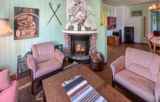 7 Bedroom Lovely Home In Tufsingdalen - Bakken - 9