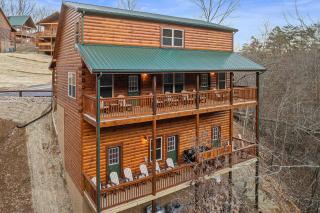 Happy Holler Hideaway by American Patriot Getaways - 2