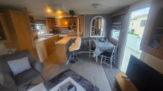 Cozy Family Caravan Skegness Holiday Park - Winthorpe - 2