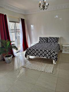 Private Room in Luxury Villa Secure Gated Area, Dakar - 6