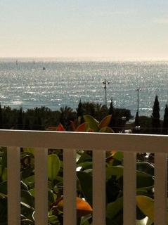 Apartment facing the Mediterranean in the center - 2