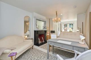 Private DC Retreat on Iconic East Capitol St - Washington - 0