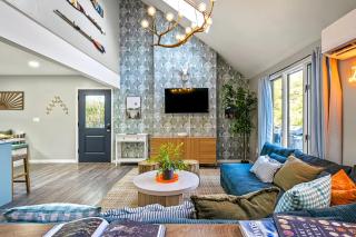 Sleeps 14 Hot Tub Sauna Game Room Fire Pit - 7