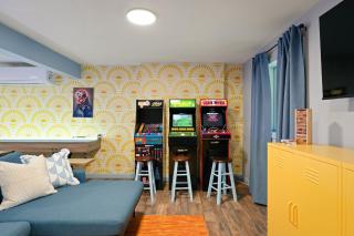 Sleeps 14 Hot Tub Sauna Game Room Fire Pit - 5