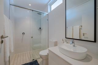 Chic Coastal Hideaway - 4