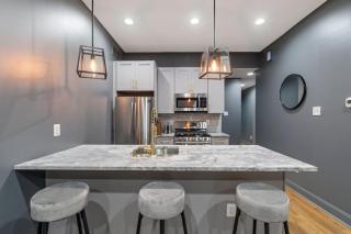 Brewerytown Luxurious Home Movie theater - 5