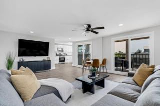 6BR Combo Duplex Near Beach - 9