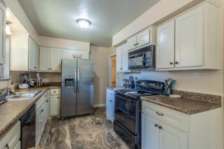 Spacious Home - Pet Friendly with Fenced Backyard - 6