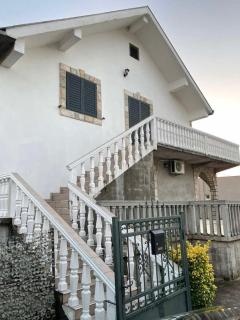 Very Spacious Vrijes Apartment w Balcony - Tivat - 9