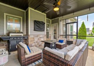 Lakin It Easy Pool Twin Creeks Marina Dry Creek Beach - 8