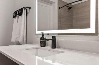 Studio Oasis Pool and Gym CoWorking Spaces - 3