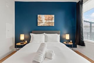 Tampa Getaway Luxury Peace Pool and Gym - 3