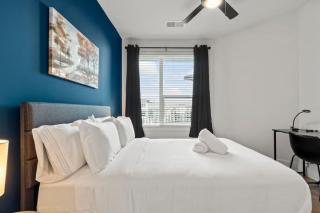 Tampa Getaway Luxury Peace Pool and Gym - 2