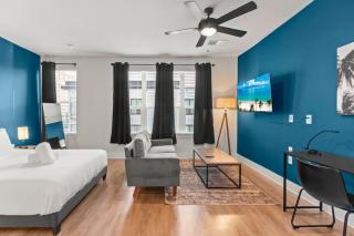 Stunning Studio Pool and Gym Raymond James - 9