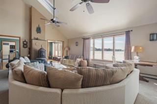 The Point at Merrymeeting - Lakefront Luxury Stay - 1