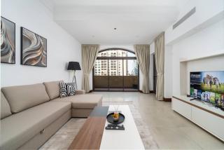Elegant Palm Living Upgraded Golden Mile 1 Bed - 7
