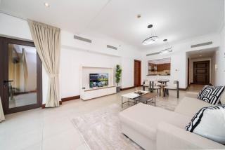 Elegant Palm Living Upgraded Golden Mile 1 Bed - 6