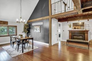 Back Bay Loft - Luxury Lakeview Condo in Downtown Wolfeboro - 0
