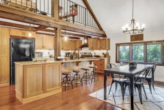 Back Bay Loft - Luxury Lakeview Condo in Downtown Wolfeboro - 1