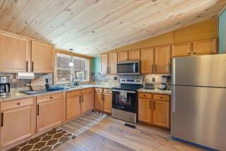 Firepit Nights, Outdoor Dining & Near Beaches - 5