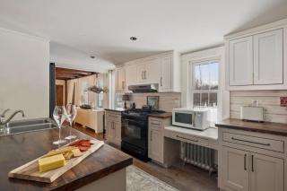 Mini Cows, Trails & Cozy Porch - 8