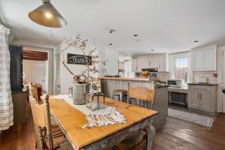 Golden Pasture Getaway - Rustic Retreat - 6