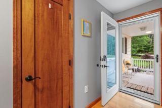 Gunstock Getaway - Hot Tub, Game Room & Near Lake - 1