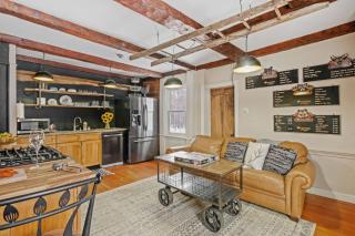 Private Farm Loft - Tub, Animals & Pasture Views - 8