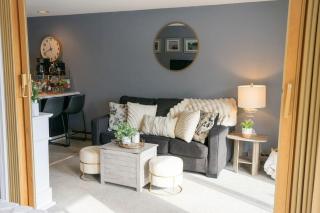 The Cozy Cove - Walk to Concerts & Lake - 6