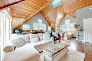 The Spa Loft at Crescent Lake - 7