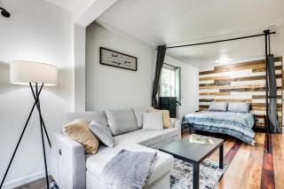 Woodsy and Charming! Tiny Haven with Yard in Pelkie - White - 5
