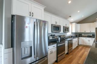 Angelo del Mare C6460 Pine Island 9 Br, Pool, Hot Tub, Elevator, Open Year Rnd - 4