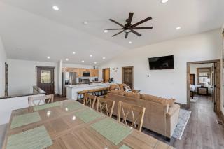 Sunset Lake Lodge for 20 - Beach & Game Room - 5