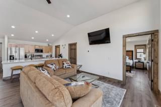 Sunset Lake Lodge for 20 - Beach & Game Room - 3