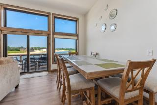 Sunset Lake Lodge for 20 - Beach & Game Room - 1